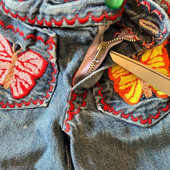 Vintage Handmade Vibrant Boho Embroidered Patchwork Denim Jeans - Picture 2 of 7